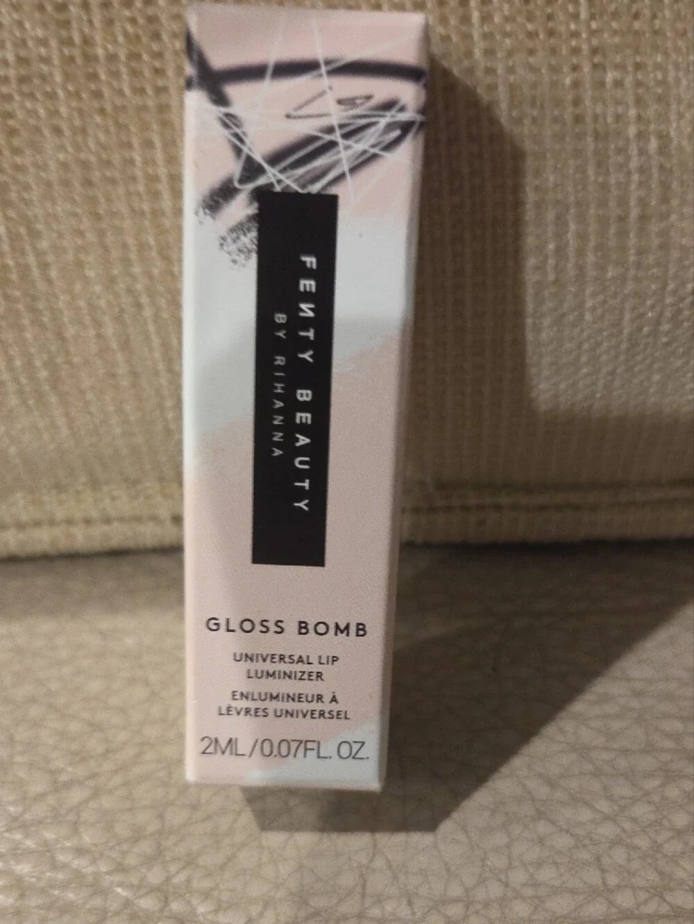 Fenty Beauty Gloss Bomb Universal Lip Luminizer Warm Copper Shine FENTY GLOW 2ML